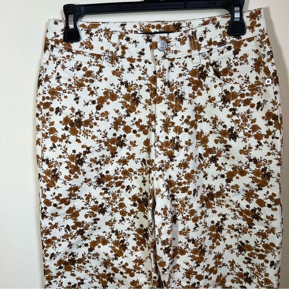 ✨ Forever 21 Women’s White Brown Floral Jeans 26 - Picture 2 of 11
